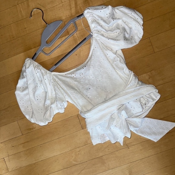 NEW TopShop white broderie eyelet crop wrap top, 4 - Picture 6 of 8